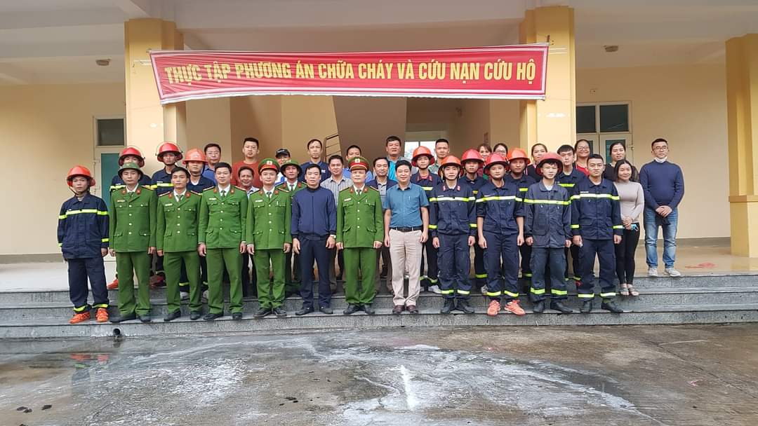 Trường trung cấp Dân tộc Nội trú Nghệ An tổ chức diễn tập công tác Chữa cháy và Cứu nạn cứu hộ năm 2021